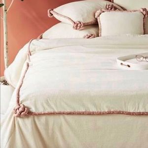 Anthropologie duvet cover and shams